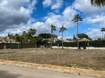 Land in Guadalmina Baja - Image 4