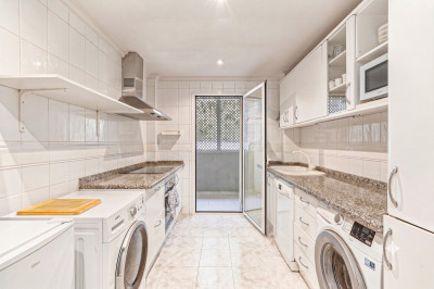 3 Bedroom Ground Floor Apartment in Elviria - Image 4