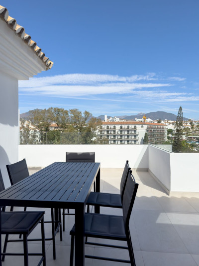 2 Bedroom Penthouse in Puerto Banús - Image 3