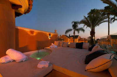 3 Bedroom Penthouse Duplex in Nueva Andalucía - Image 3