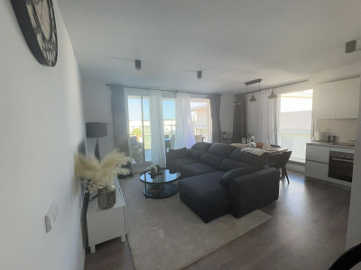 2 Bedroom Top Floor Apartment in Estepona - Image 5