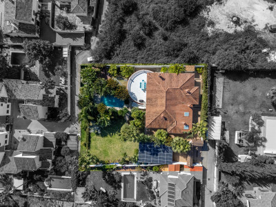 7 Bedroom Detached Villa in Marbella - Image 3