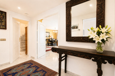 4 Bedroom Penthouse Duplex in Guadalmina Baja - Image 4