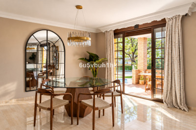 4 Bedroom Detached Villa in San Pedro de Alcántara - Image 5