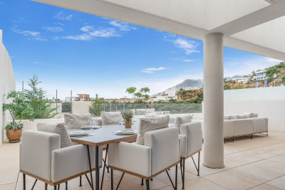 2 Bedroom Ground Floor Apartment in Altos de los Monteros - Image 4