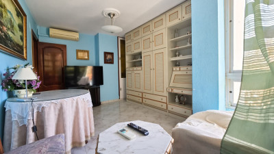 3 Bedroom Middle Floor Apartment in Marbella - Image 2