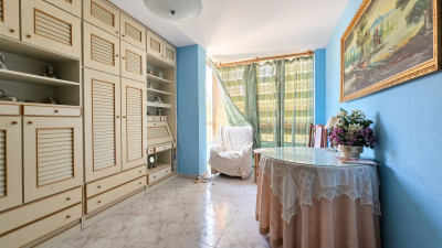 3 Bedroom Middle Floor Apartment in Marbella - Image 4
