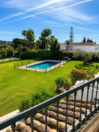 3 Bedroom Townhouse in Nueva Andalucía - Image 2