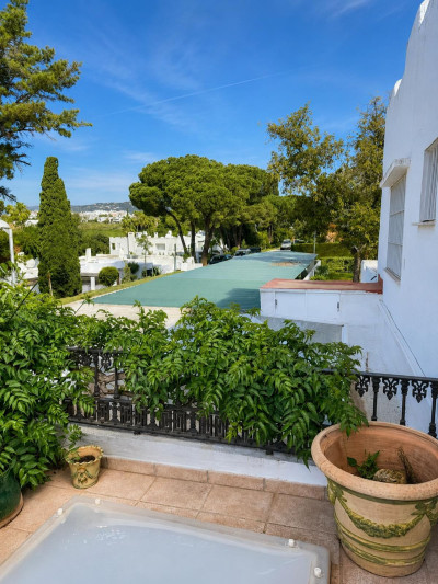 3 Bedroom Townhouse in Nueva Andalucía - Image 5