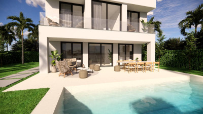 4 Bedroom Detached Villa in Manilva - Image 2