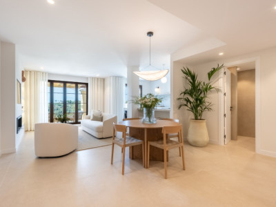 3 Bedroom Penthouse in Benahavís - Image 4