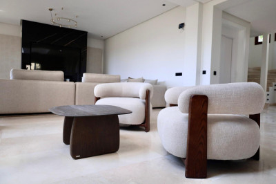 6 Bedroom Detached Villa in The Golden Mile - Image 4