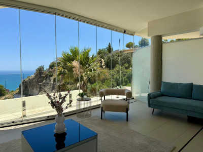 2 Bedroom Middle Floor Apartment in Benalmadena - Image 2