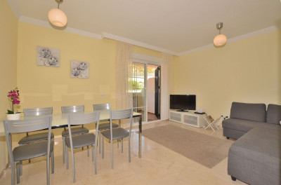 1 Bedroom Ground Floor Apartment in Benalmadena - Image 4