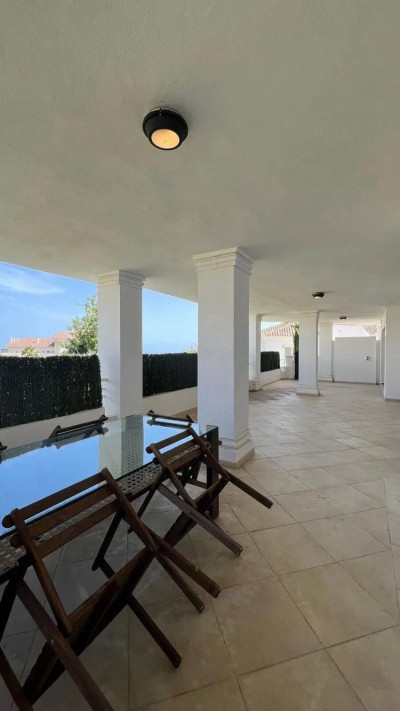 2 Bedroom Ground Floor Apartment in Nueva Andalucía - Image 5
