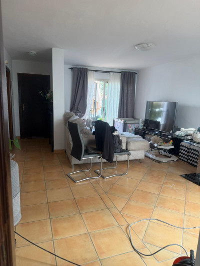 2 Bedroom Townhouse in Benahavís - Image 2