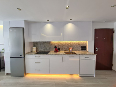 4 Bedroom Top Floor Apartment in Estepona - Image 3