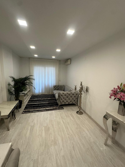 2 Bedroom Middle Floor Apartment in Torrequebrada - Image 4