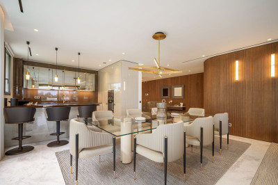 5 Bedroom Ground Floor Apartment in Marbella - Image 4