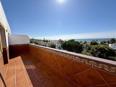 3 Bedroom Top Floor Apartment in La Cala - Image 2