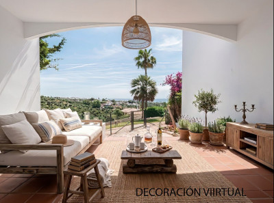 4 Bedroom Townhouse in Calahonda - Image 1