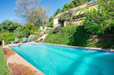 3 Bedroom Detached Villa in Estepona - Image 1