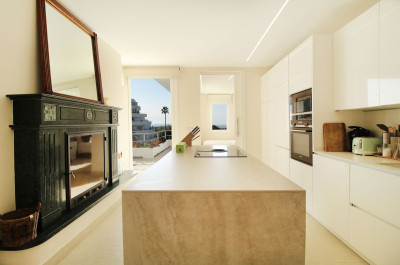 3 Bedroom Middle Floor Apartment in Guadalmina Alta - Image 3