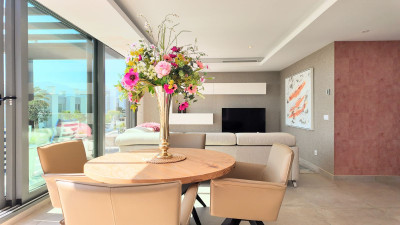 2 Bedroom Middle Floor Apartment in Cancelada