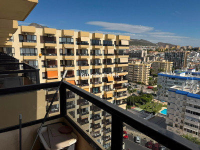 1 Bedroom Middle Floor Apartment in Benalmadena Costa - Image 4