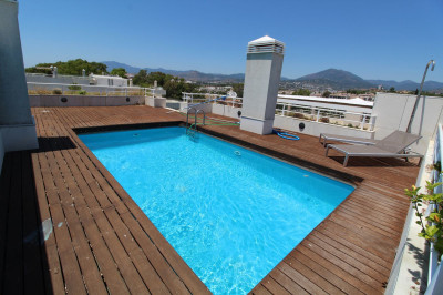 4 Bedroom Penthouse in Puerto Banús - Image 5