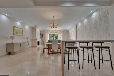 3 Bedroom Ground Floor Apartment in Benahavís - Image 5