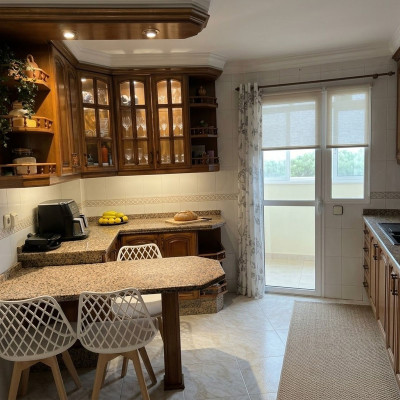 3 Bedroom Middle Floor Apartment in Estepona - Image 5