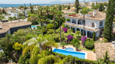 5 Bedroom Detached Villa in Bahía de Marbella - Image 1