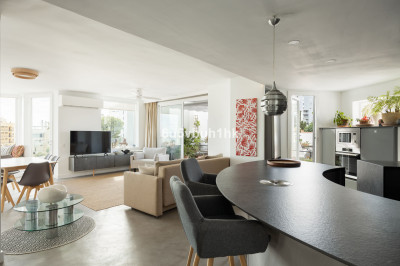 2 Bedroom Middle Floor Apartment in Benalmadena Costa - Image 5