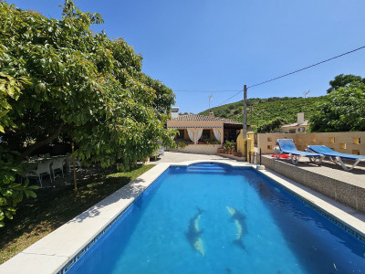 2 Bedroom Detached Villa in Casares - Image 1