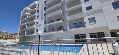 3 Bedroom Middle Floor Apartment in Benalmadena - Image 1