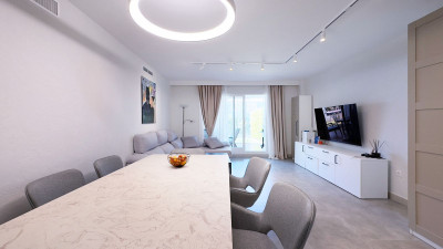 2 Bedroom Ground Floor Apartment in El Paraiso - Image 2