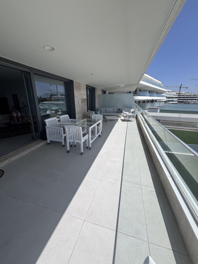 3 Bedroom Middle Floor Apartment in Selwo - Image 4