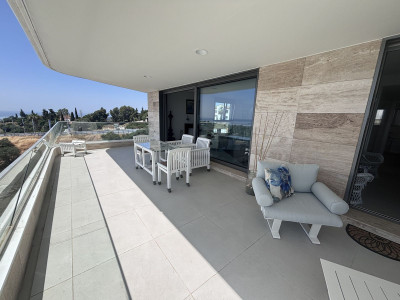 3 Bedroom Middle Floor Apartment in Selwo - Image 5