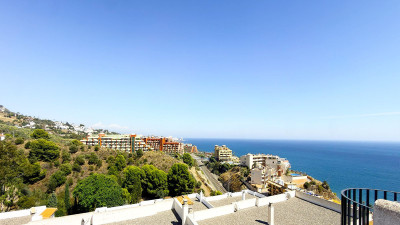 2 Bedroom Penthouse in Benalmadena - Image 5