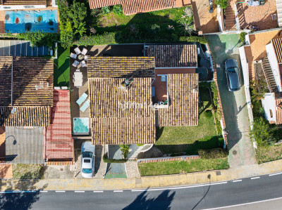 4 Bedroom Detached Villa in La Campana - Image 3