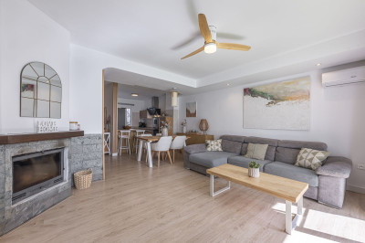 5 Bedroom Townhouse in Marbella - Image 1