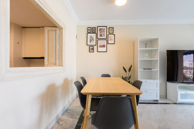 2 Bedroom Middle Floor Apartment in Puerto Banús - Image 3