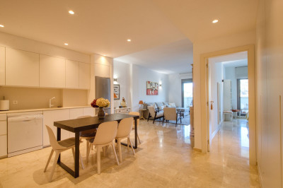 2 Bedroom Ground Floor Apartment in Manilva - Image 5