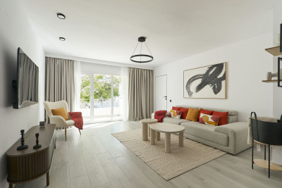 2 Bedroom Middle Floor Apartment in Nueva Andalucía