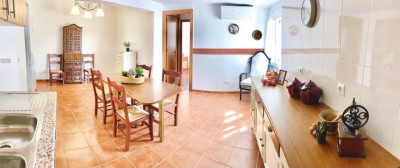 4 Bedroom Townhouse in Istán - Image 5