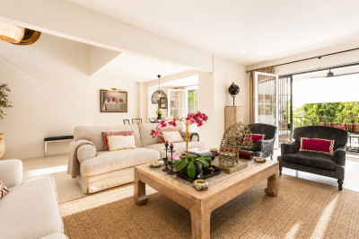 6 Bedroom Townhouse in Guadalmina Alta - Image 3