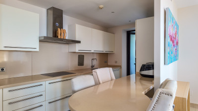 3 Bedroom Middle Floor Apartment in Altos de los Monteros - Image 2