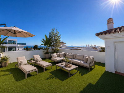 2 Bedroom Penthouse in Benahavís - Image 1