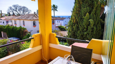 2 Bedroom Top Floor Apartment in Marbella - Image 2